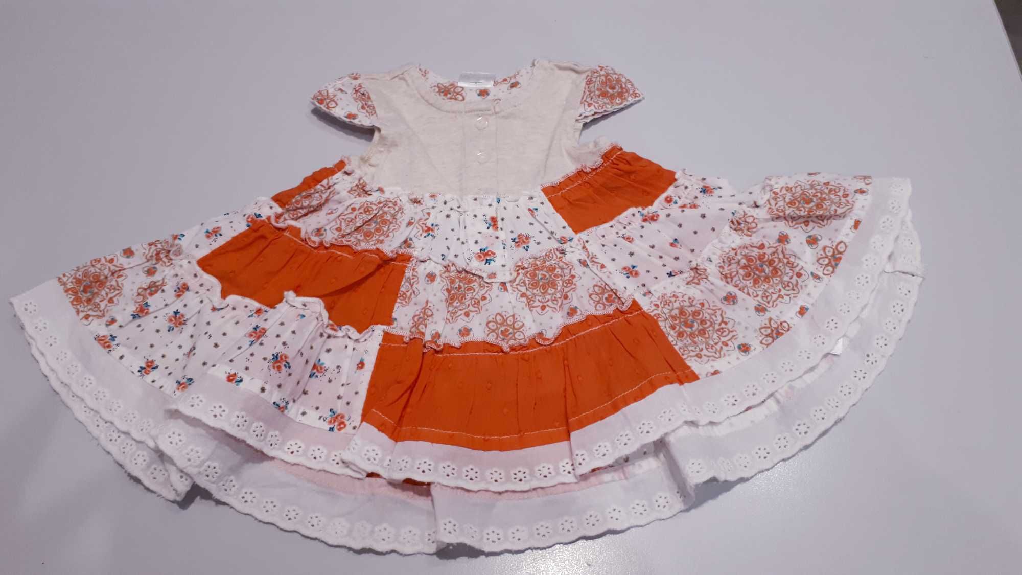 Sukienki niemowlęce od 0-3 miesięcy 14 sztuk