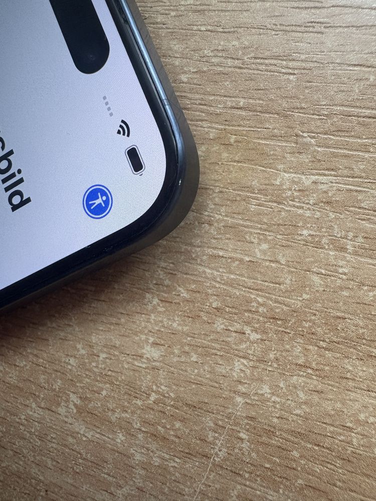iPhone 15 Pro iCloud lock