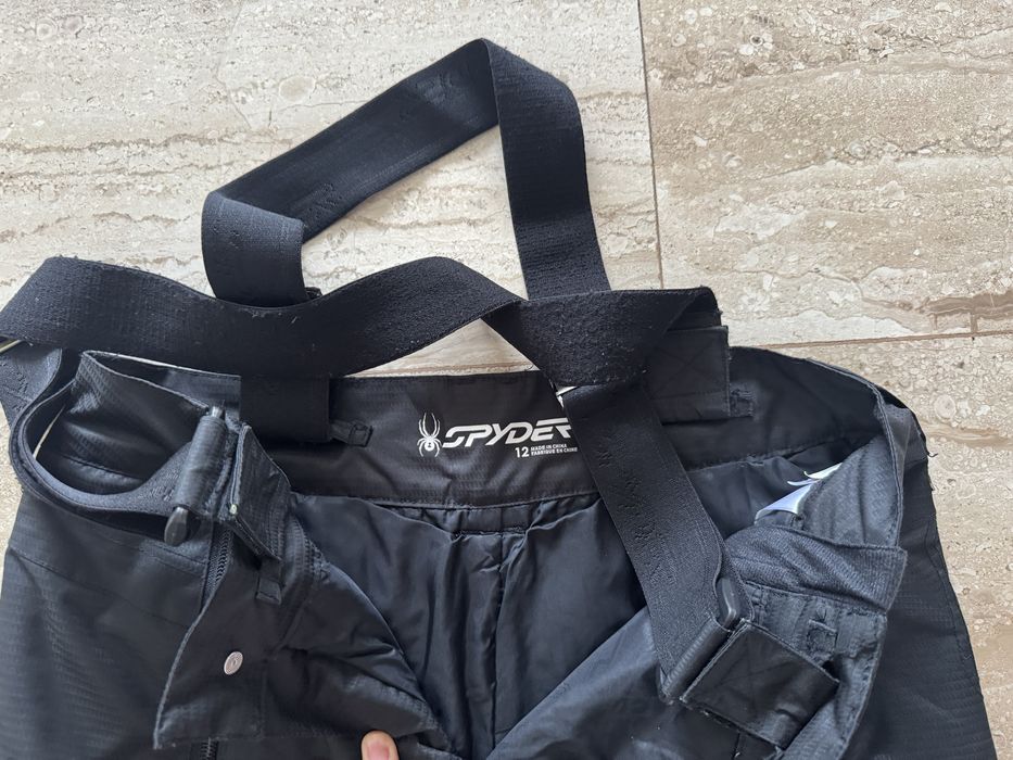 Spodenki narciarskie / spodenki na gumę narciarska Spyder rozmiar 12