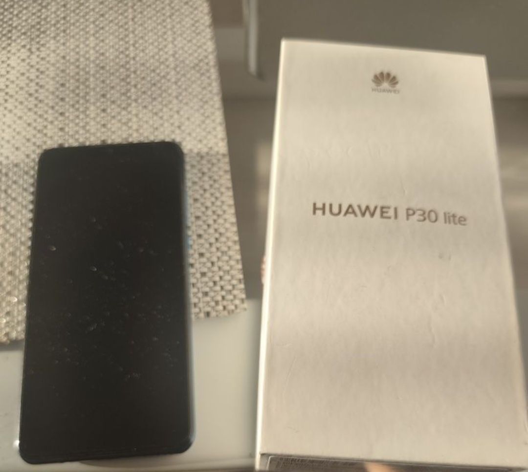 Witam sprzedam tel Huawei p30lit w bardzo dobrym stanie