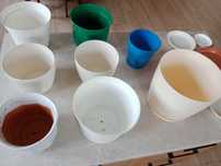 Doniczki ceramiczne i plastikowe