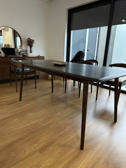 Mesa de refeições Nogueira