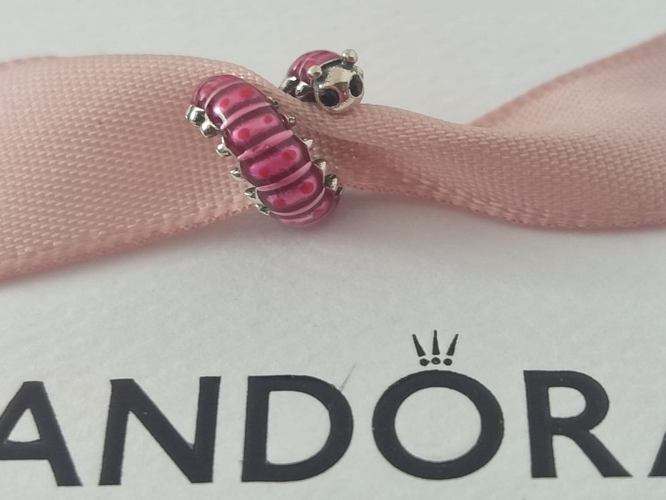 Zawieszka charms Pandora Nowa WYSYLAM W PUDELKU
