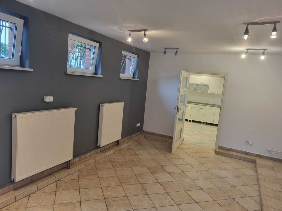 wynajmę Bezpośrednio 55mkw/ ul. Batystowa 10A/+mały ogródek