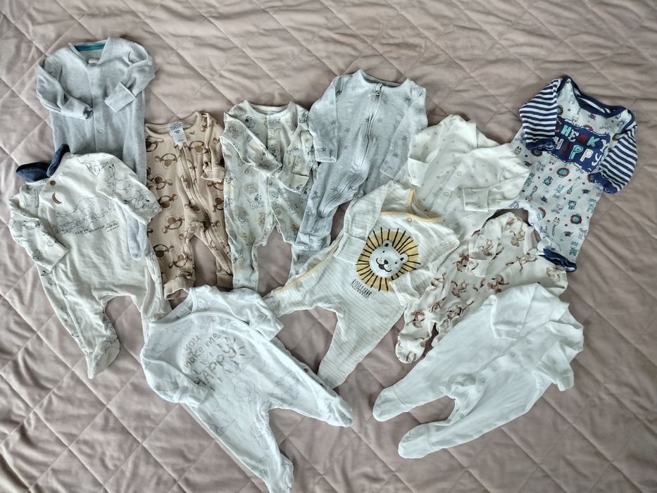 Pajacyki śpioszki firm M&S, George Tu