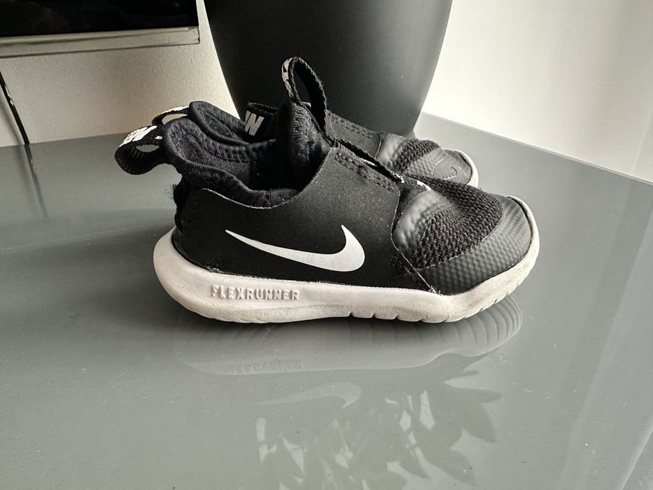 Buciki Nike Flex runner r 22