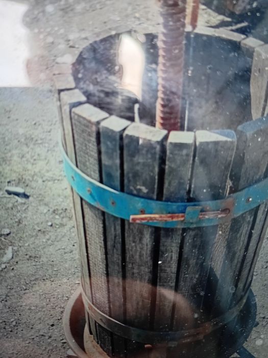 Продам соковижималку для сока віна яблок