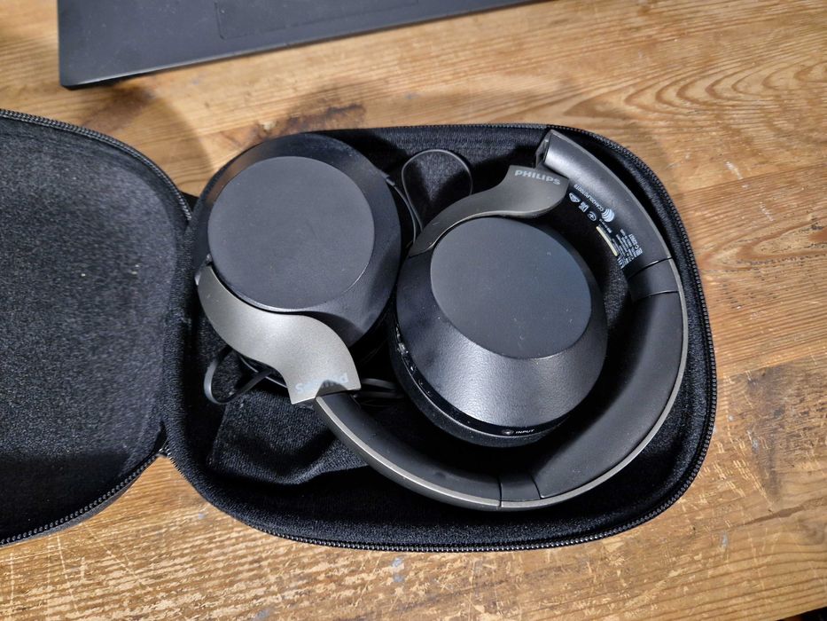 Słuchawki bezprzewodowe wokółuszne Philips TAPH805BK (3416)