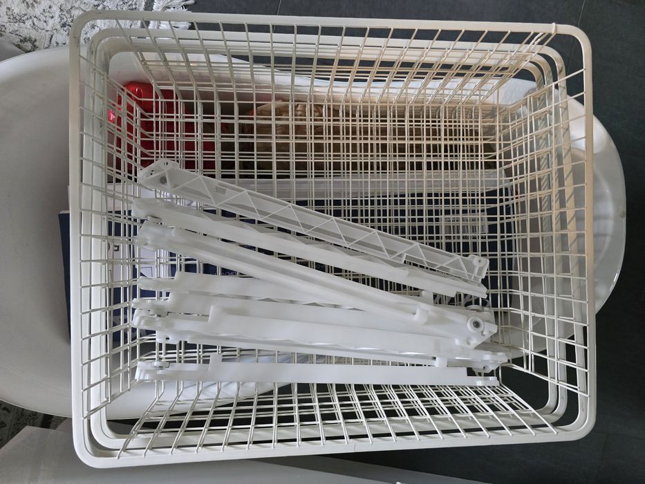 4 kosze Ikea z prowadznicami