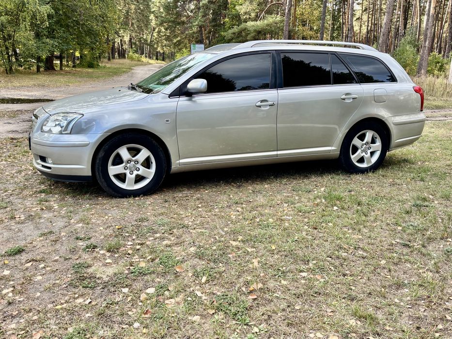 Продам Toyota Avensis 2.2 dizel