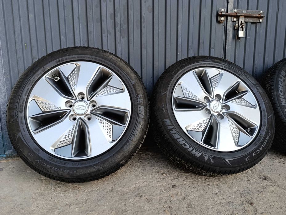 Koła Kia Optima, Niro, Hyundai Kona 5x114,3 7J ET50 215/55R17 Michelin