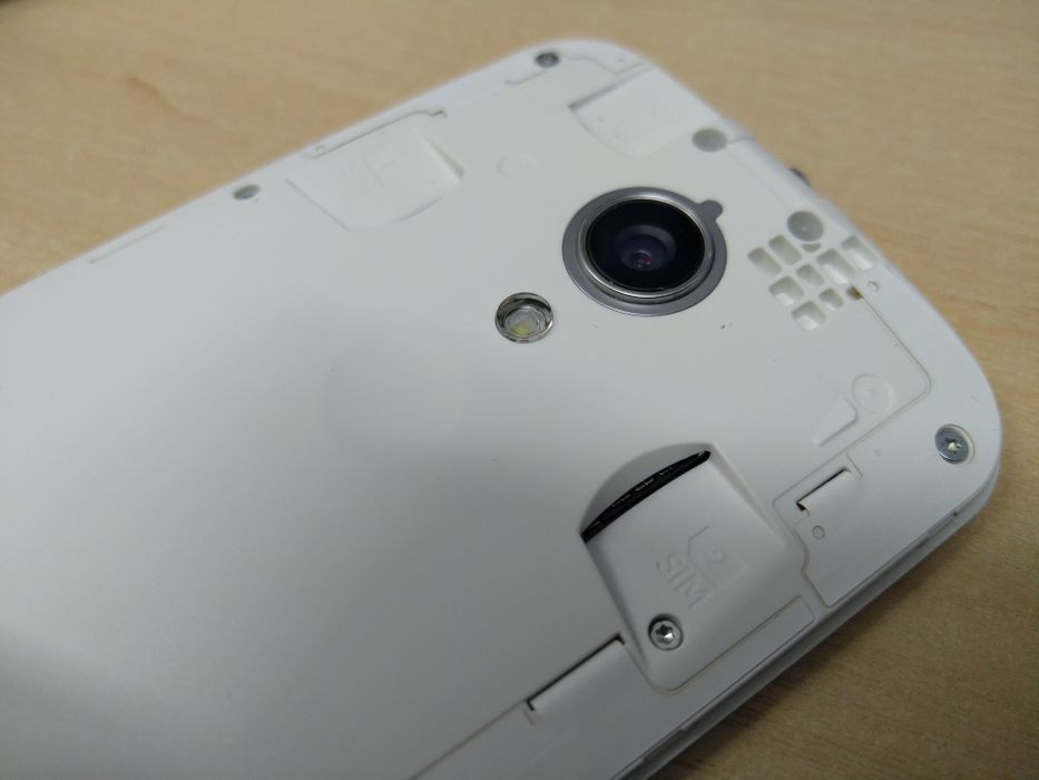 Smartfon Motorola Moto G2 XT1068 8GB DualSIM