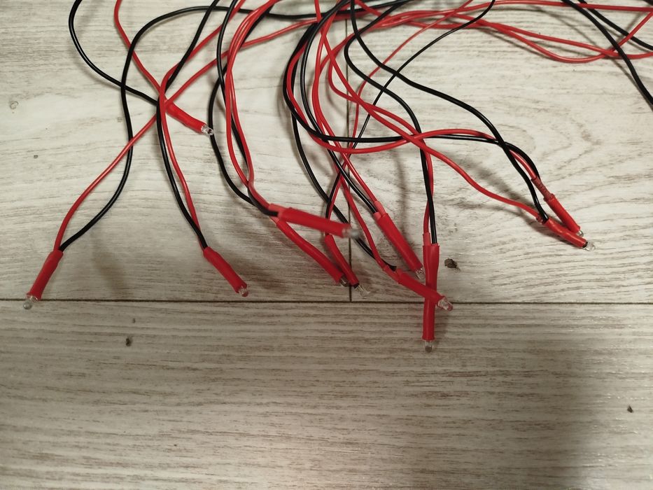 Makieta - ledy na kablach 30 m