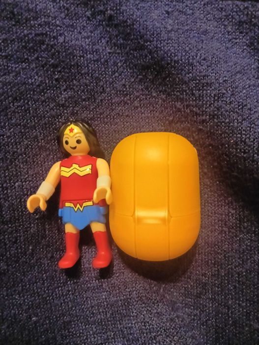Figurka wonder women Play Mobile
