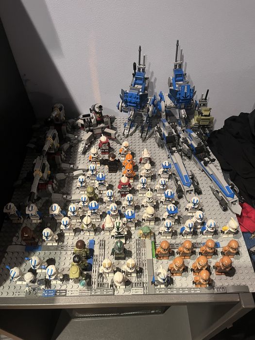 Różne figurki lego star wars
