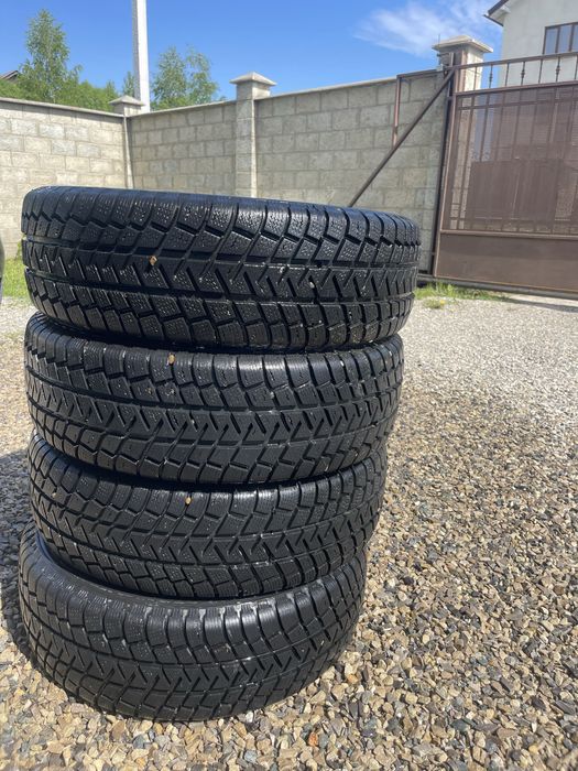 Продам Шини 225/65 r17