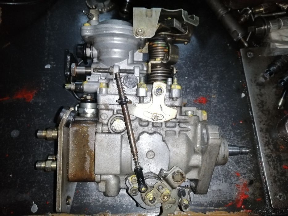 насос паливний T4 golf passat 1.9  td (ТНВД)