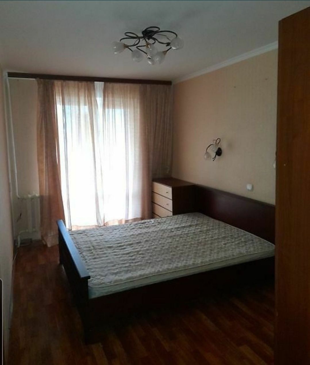 В продаже 3 ком. квартиру на ж/м Коммунар (Покровский). Срочно!
