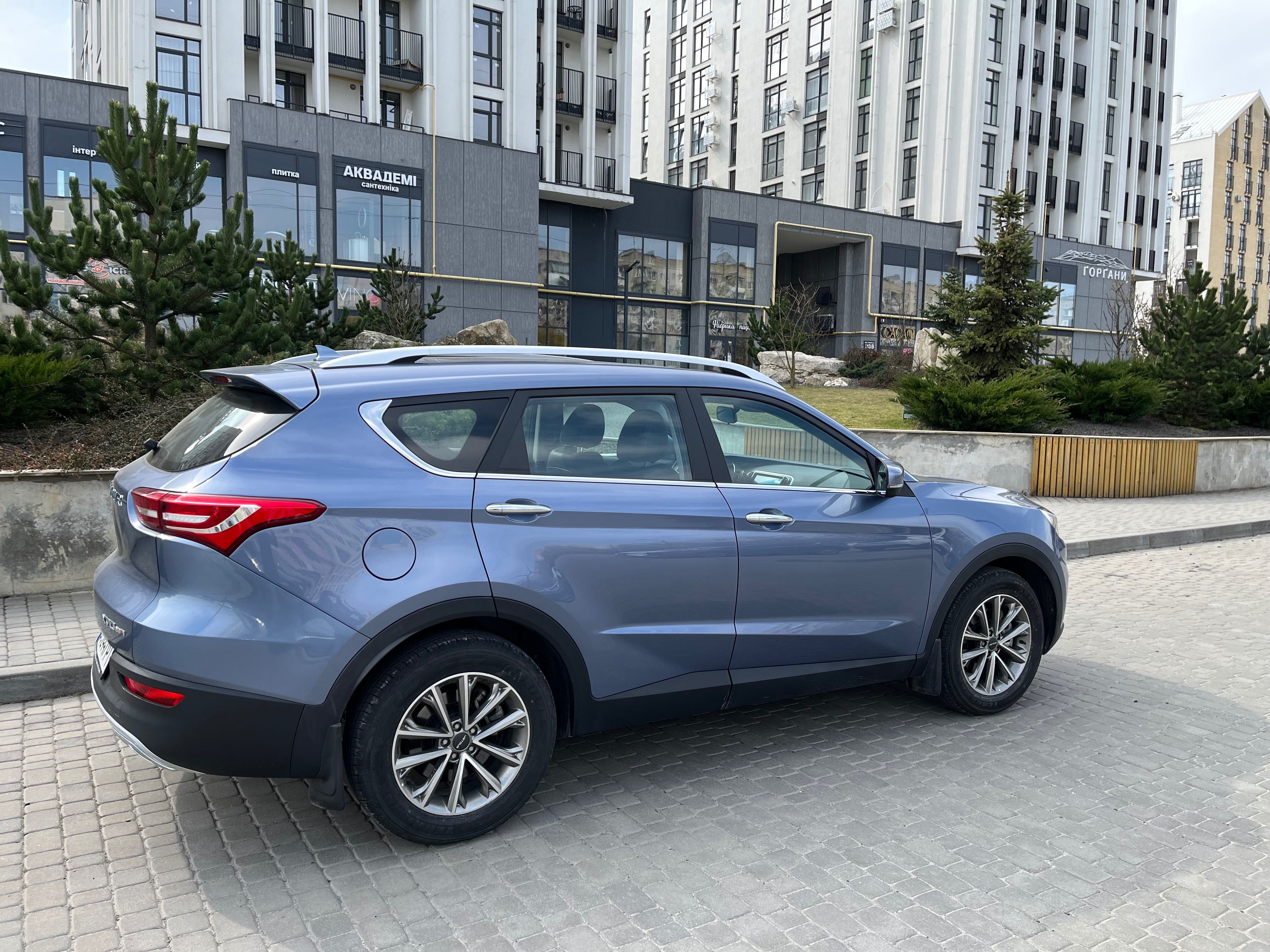 Автомобіль Chery Jetour x70