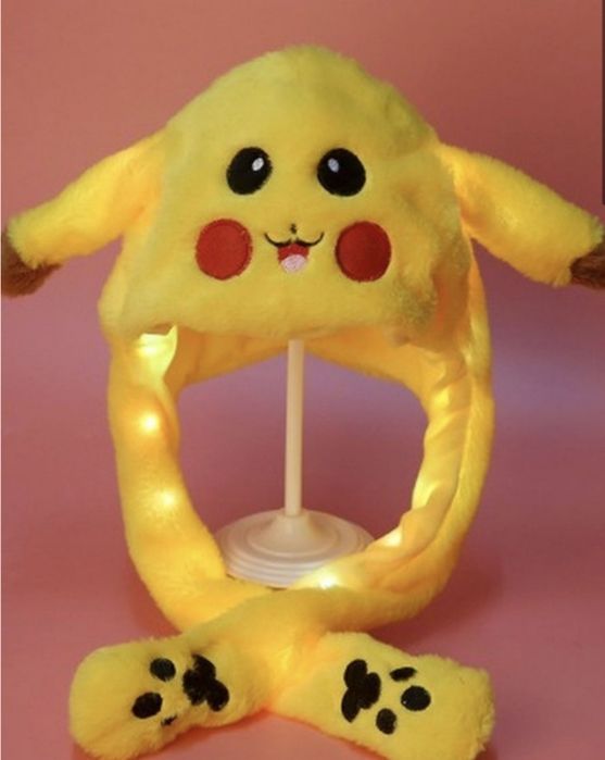 Светящаяся шапка с двигающими ушами