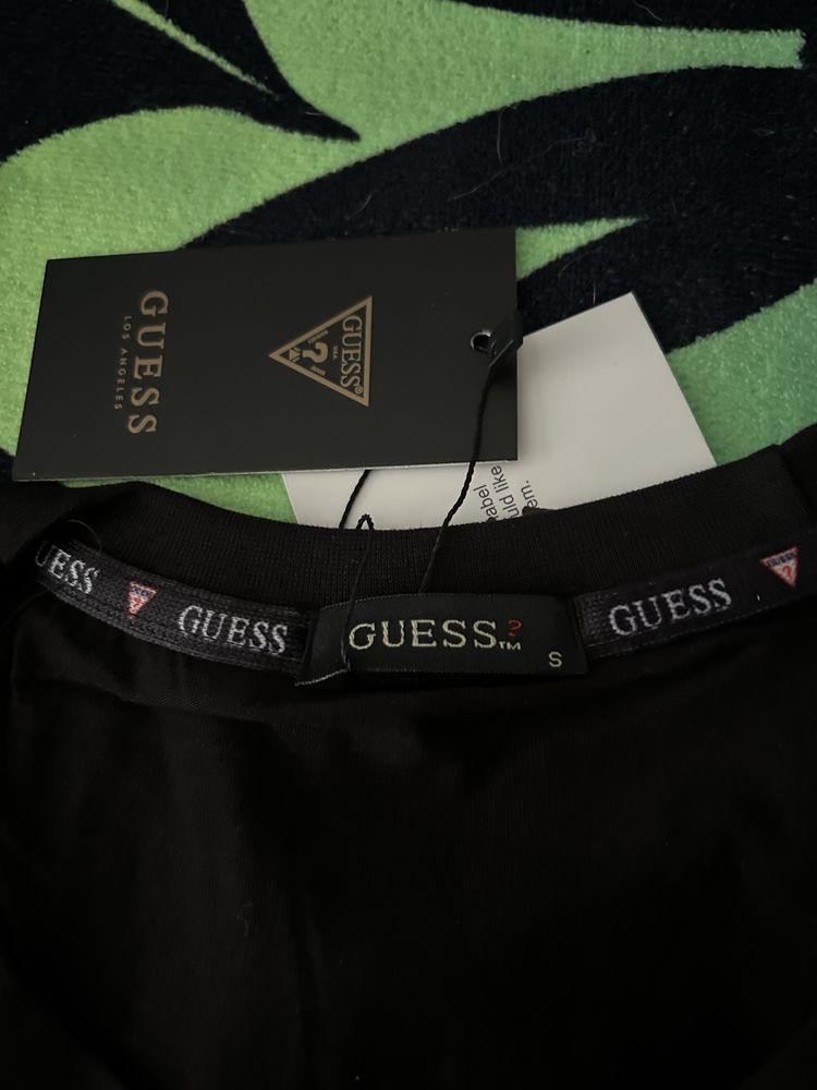 T-shirt damski guess rozmiar S