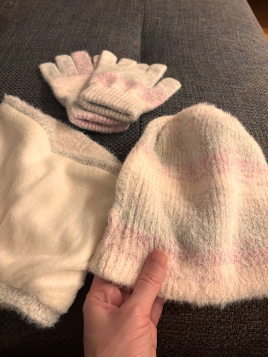 Зимовий комплект шапка шарф рукавиці