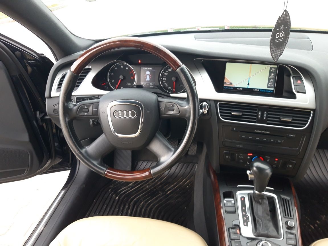 Audi A4 B8 2008 2.0 TFSI Super Stan prosto z Niemiec!!
