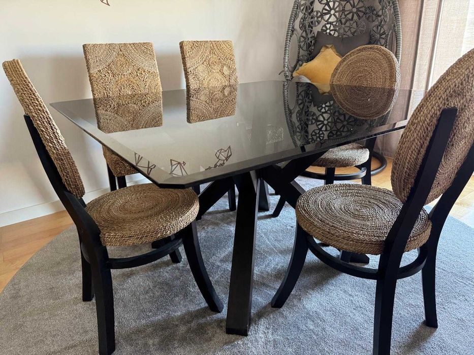 Mesa de jantar quadrada em vidro temperado escurecido 1,40 x1,40 m