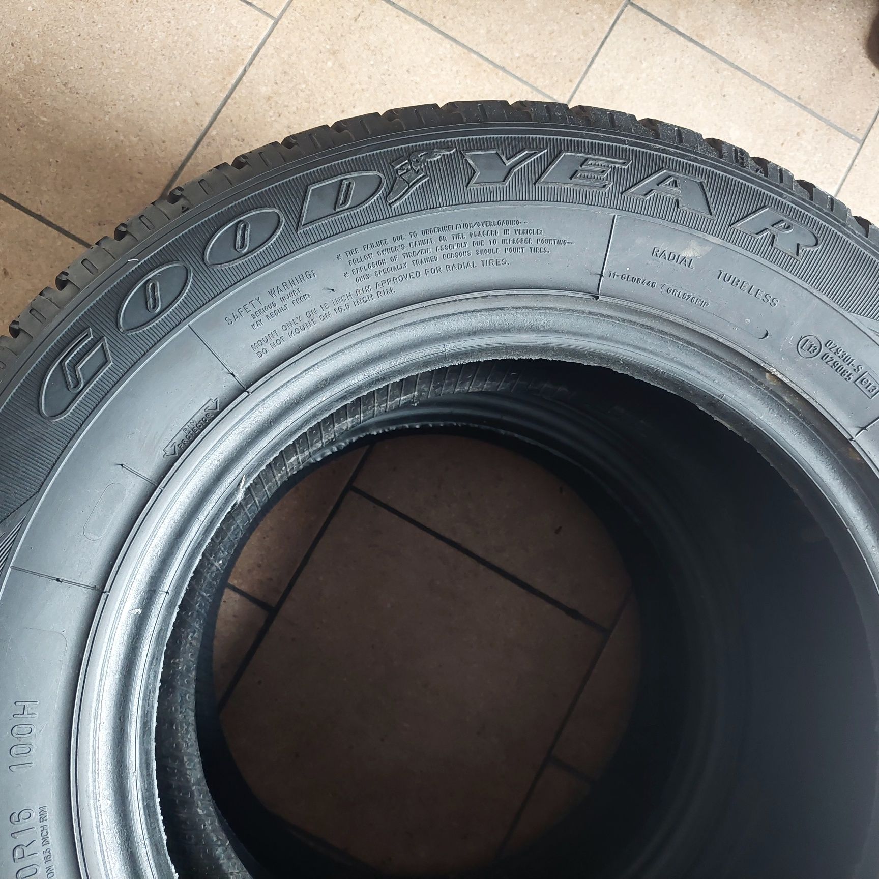 Opony letnia  Goodyear  Wrangler  215 70 R16