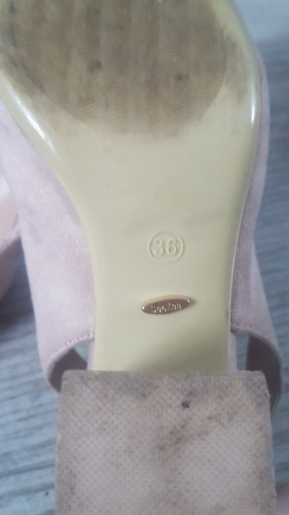 Buty DeeZee rozm. 36