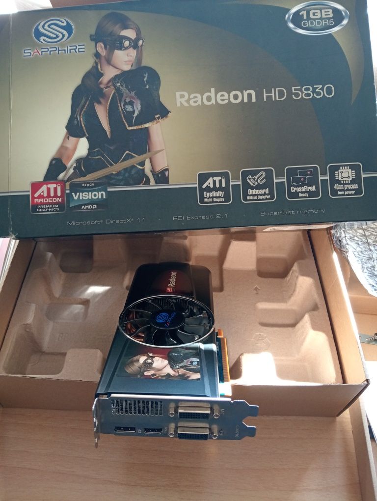 Placa gráfica SPPHIRE HD RADEON 5830