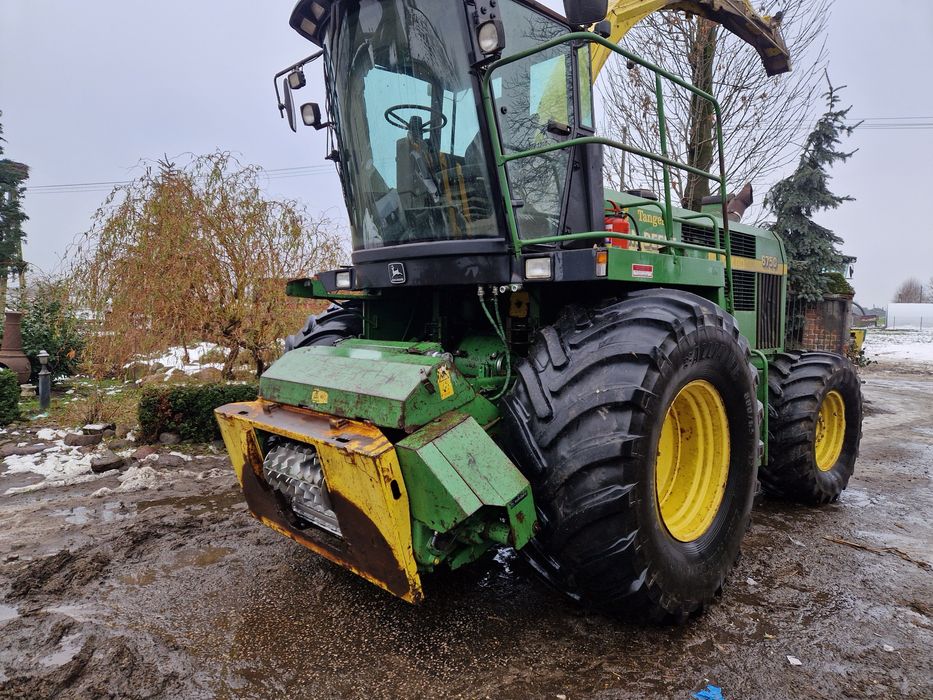 sieczkarnia john deere 6750 claas jaguar