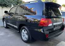 Land cruiser 200 2014год доки