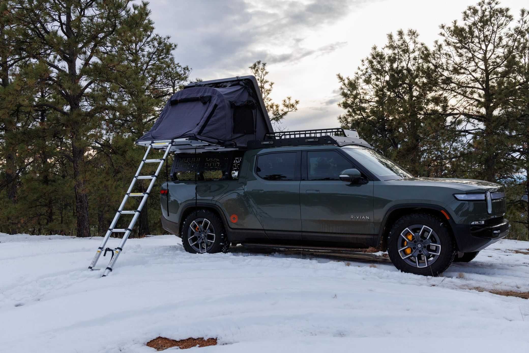 2022 Rivian R1T электро пикап