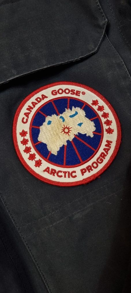 Kurtka Canada Goose, parka, czarna, futro z jenota, oryginalna, logo