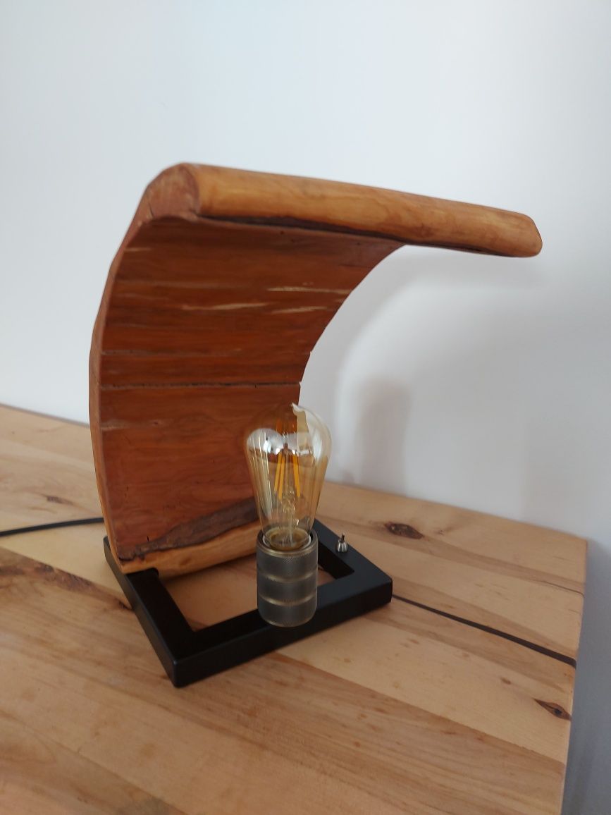 Lampka stołowa ręcznie wykonana