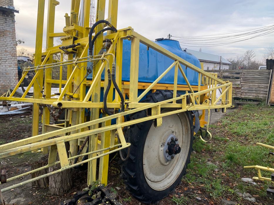 Оприскувач ОСШ2500 причіпний