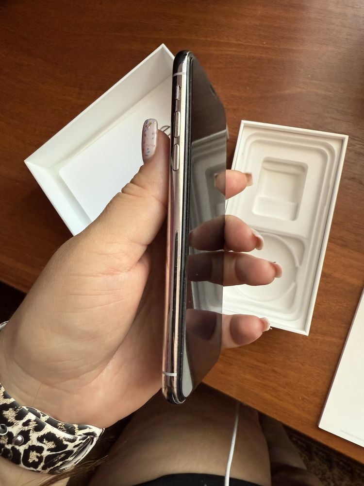 Iphone X на 256 гб