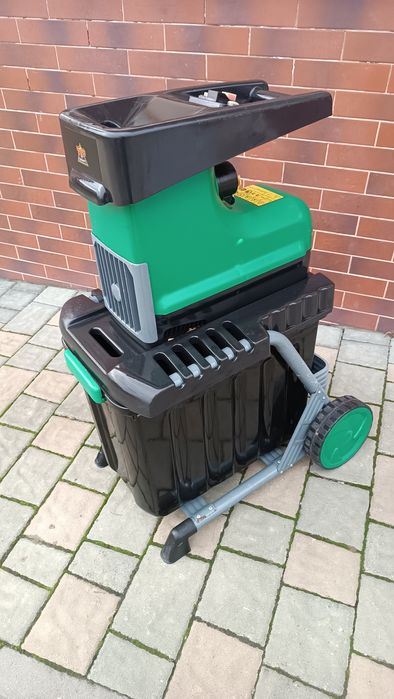 Подрібнюва гілок фрезерний з Німеччини