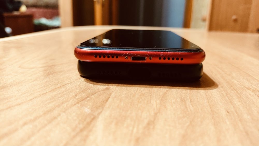 Iphone 11 / 128gb red (neverlok)