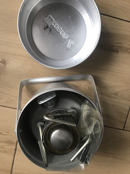 Kuchenka turystyczna trzmiel 4 Prymus turystyczny