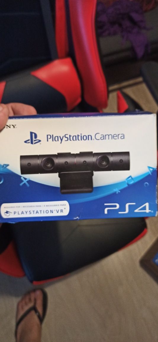 Ps4 Pro de 1 Tb + 2 Comandos + extras (ver descrição)