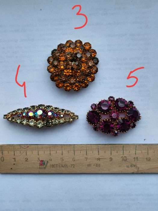 Брошь  Чехия  старая