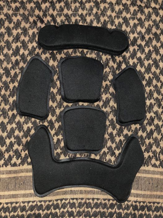 Продажа возможна  одним лотом или по отдельности