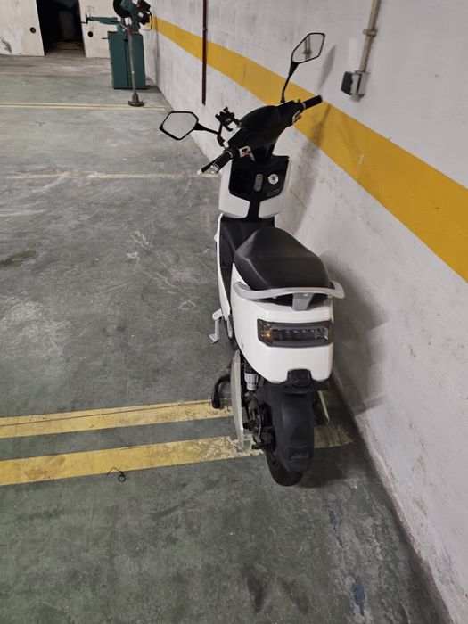 Scoter elétrica