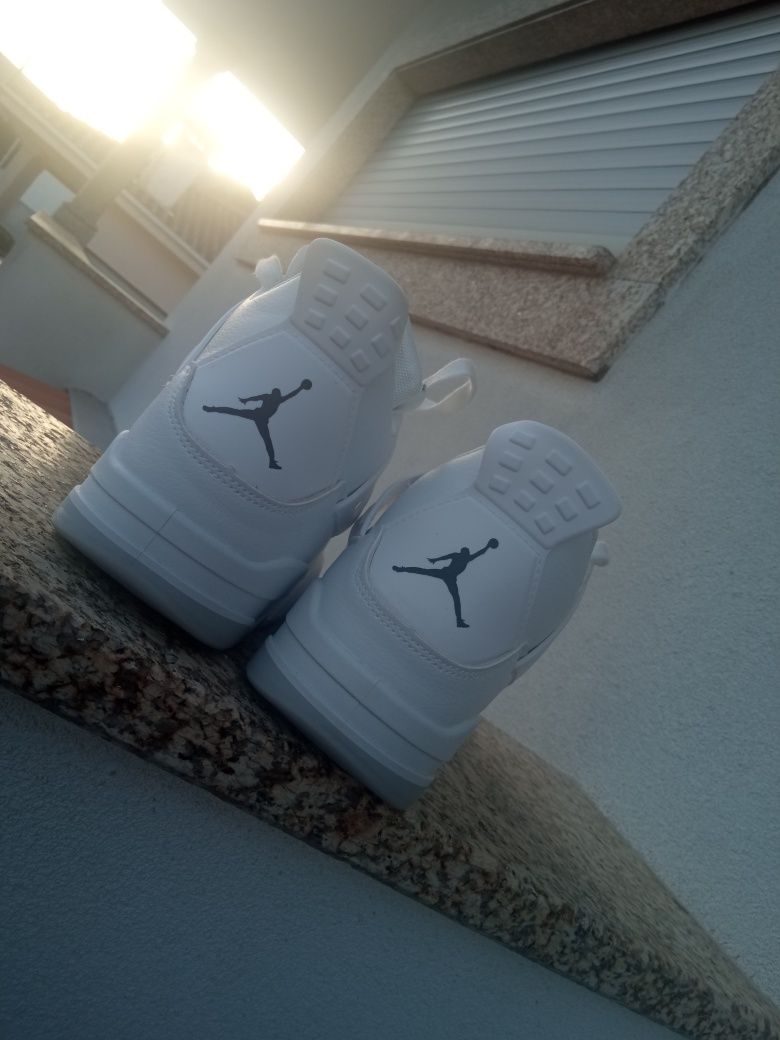 Jordan 4 Brancas Tamanho 45