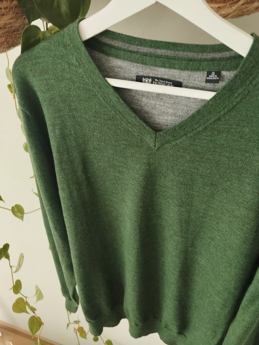 Jesienny, zimowy męski sweter z wełną, w serek, ciemnozielony r. XXL D