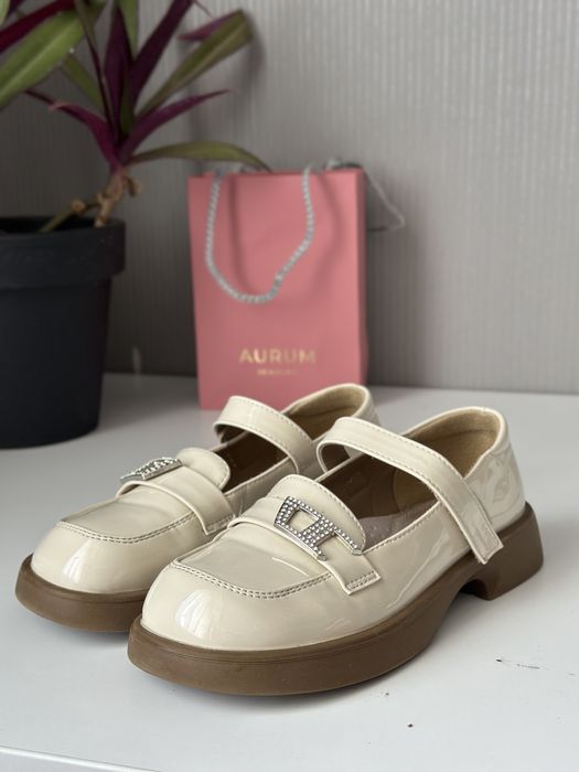 Стильні  дитячі туфлі