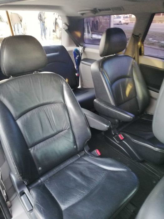 Mitsubishi Grandis Макс комплектація Шкіра  6 місць