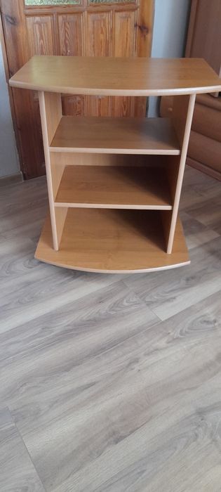 Stolik pod telewizor